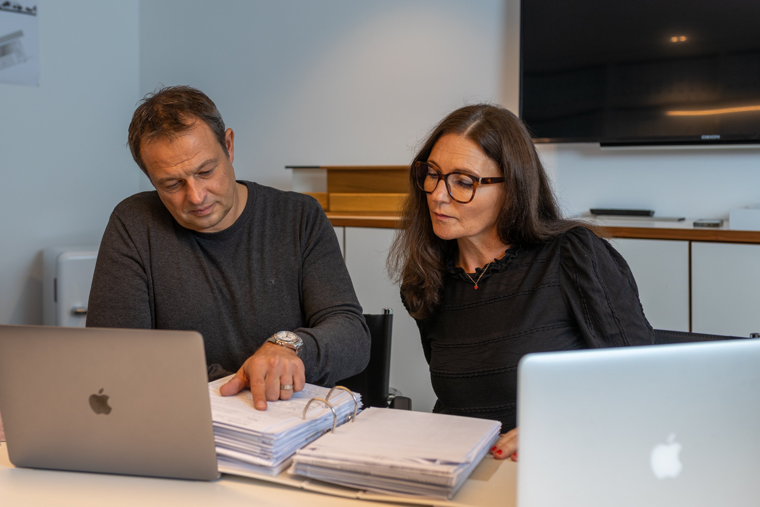 Foto Bei allen Fragen rund um Immobilien helfen wir Ihnen stets kompetent und fair.