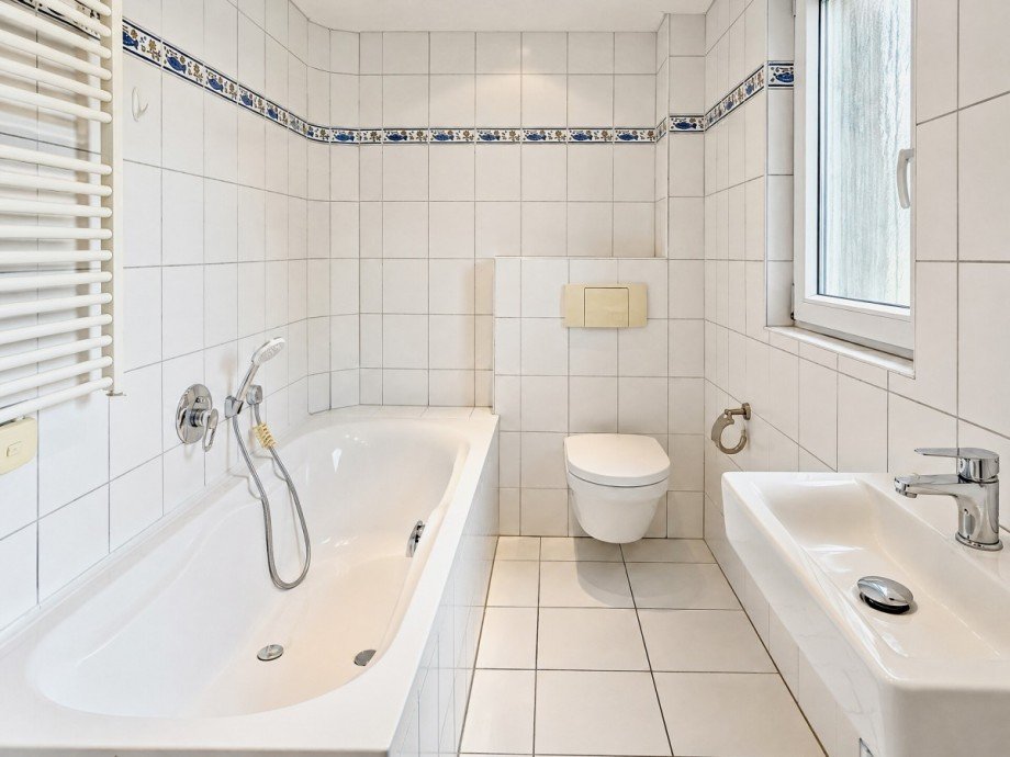 Bad Zwischengeschoss Hauptwohnung Zweifamilienhaus Gladbeck