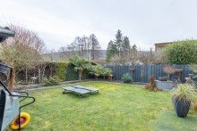 Garten Moderne Maisonette-Wohnung mit Traumgarten in OB-K�nigshardt