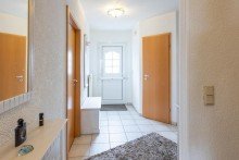 Flur DHH in Kapellen: einladend und familienfreundlich