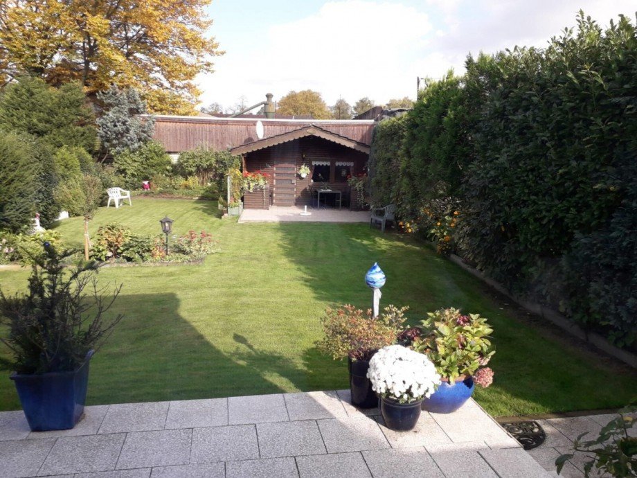 Gartenh�tte Zweifamilienhaus Oberhausen