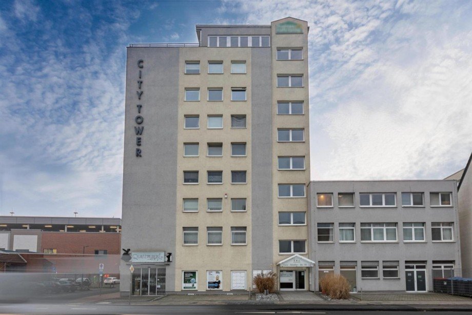 Haus Frontansicht Etagenwohnung Dinslaken