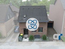 Au�enansicht Freistehendes Einfamilienhaus mit Traumgarten im Herzen von OB-Schmachtendorf