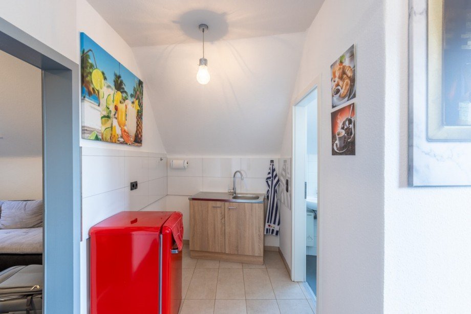 K�chenzeile 1. Wohnung OG Mehrfamilienhaus Oberhausen