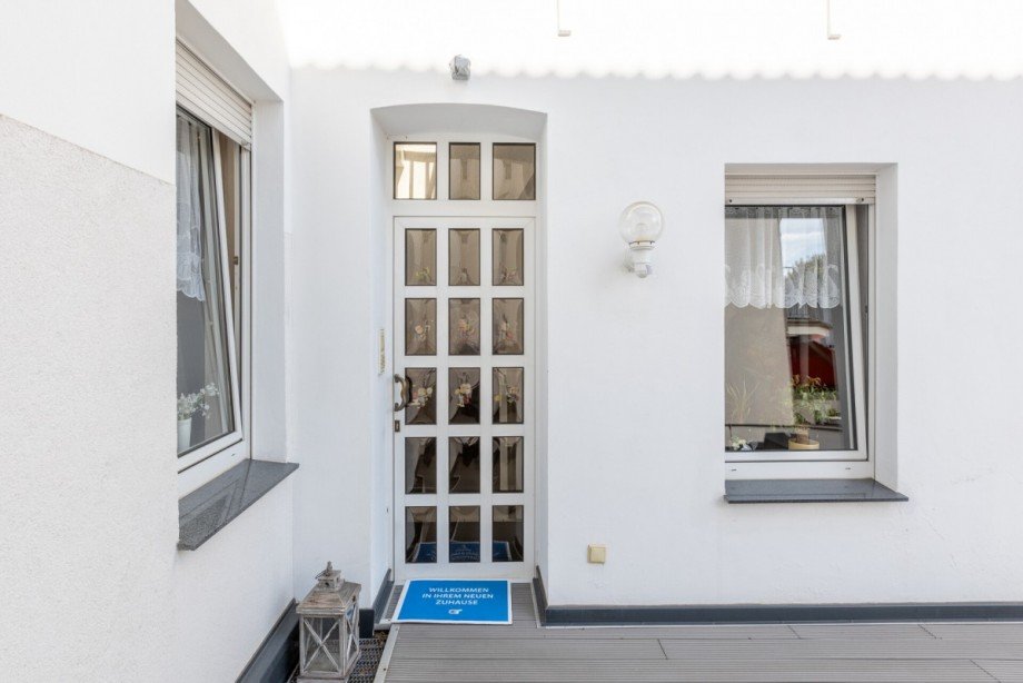 Eingang Wohnung EG Mehrfamilienhaus Oberhausen