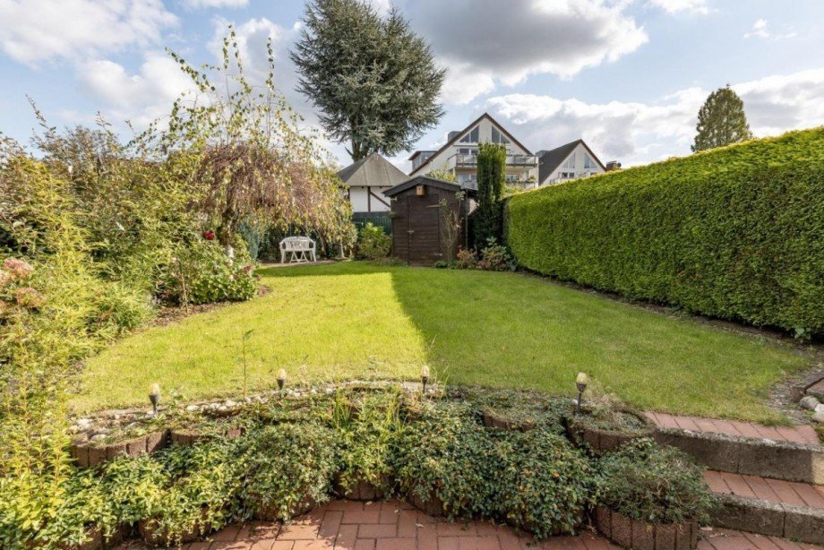 Garten Doppelhaush�lfte Oberhausen