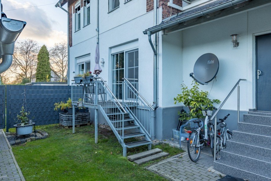 Hinterausgang Garten Hauptwohnung Zweifamilienhaus Gladbeck
