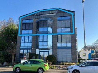 Hauptbild Ausgefallene und lichtdurchflutete B�rofl�che in Top-Lage im Dinslakener Gewerbegebiet-S�d