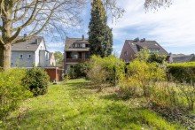 Garten Sanierungsbed�rftiges Zweifamilienhaus mit Traumgarten in OB-Sterkrade
