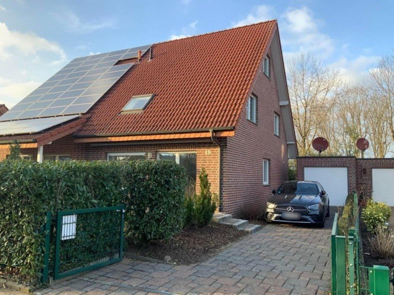 Vorderansicht Dorsten Doppelhaush�lfte Sch�ne Doppelhaush�lfte: Familiengl�ck in Rhade