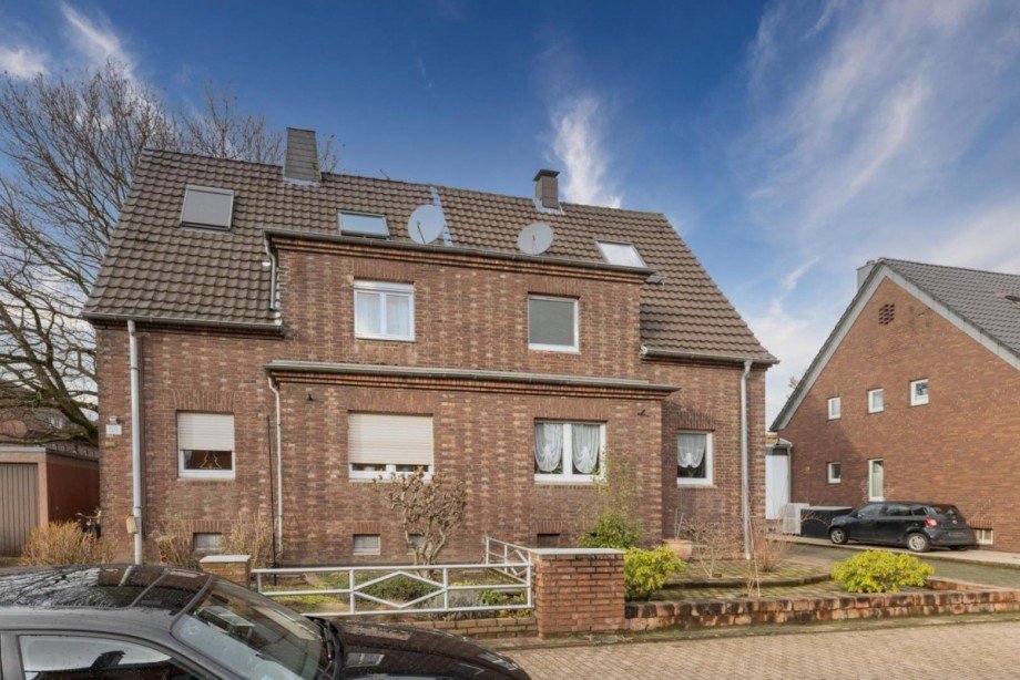 Haus au�en Doppelhaush�lfte Oberhausen