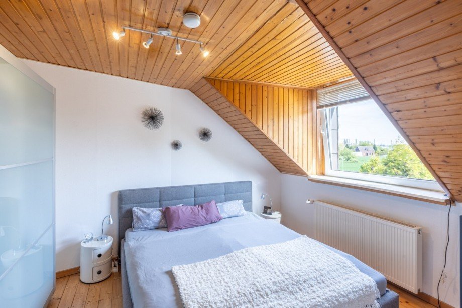 Schlafzimmer Dachgeschoss Reihenmittelhaus Duisburg