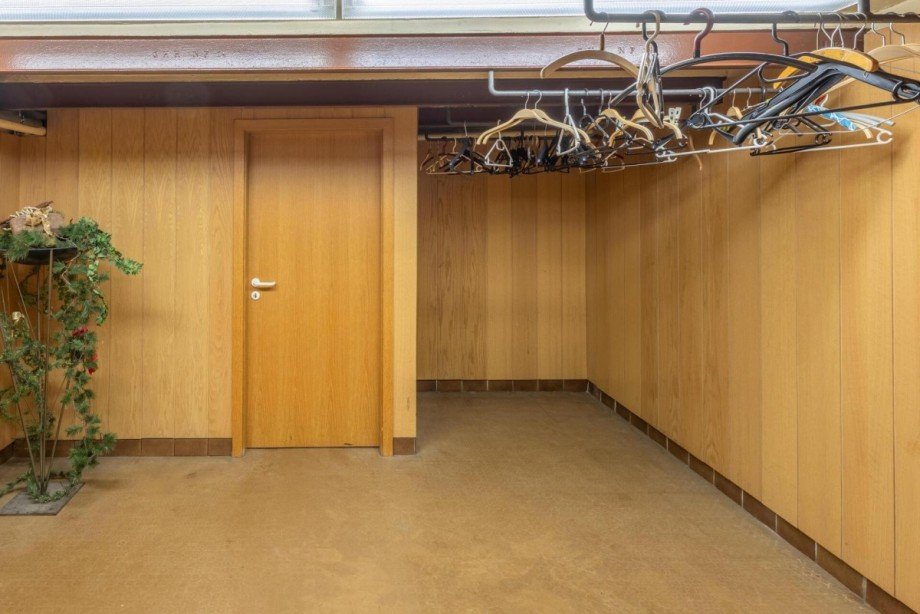 Kellergeschoss Garderobe B�rohaus Oberhausen