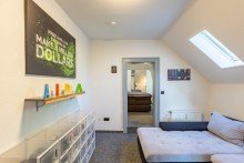 Wohnzimmer 1. Wohnung OG Viele Nutzungsm�glichkeiten in OB-Alstaden: gro�es Dreifamilienhaus mit Garagenhof