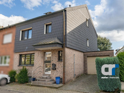 Vorderansicht Oberhausen Doppelhaush�lfte Sch�ne Doppelhaush�lfte in bester Lage von OB-Alsfeld