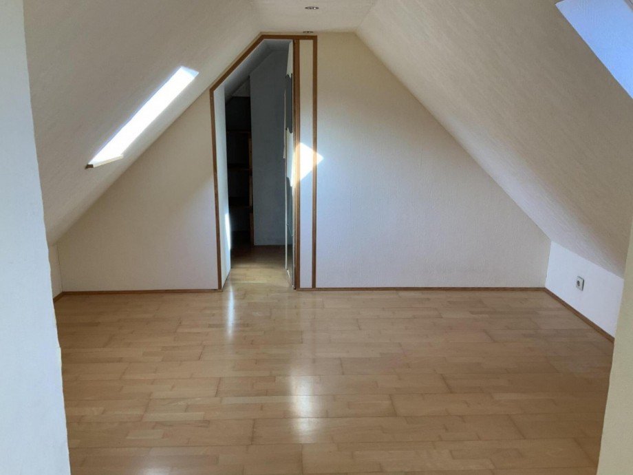 9556AA29-F6A8-4CBC-A845-CC6BE7 Einfamilienhaus Oberhausen