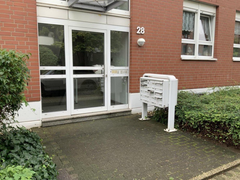 Eingangsbereich Etagenwohnung Neuss
