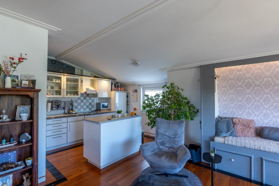 Wohnzimmer/K�che Dachgeschosswohnung Oberhausen
