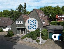 Frontansicht Wohnen in Top-Lage von OB-Sterkrade: freistehendes Einfamilienhaus f�r h�chste Anspr�che