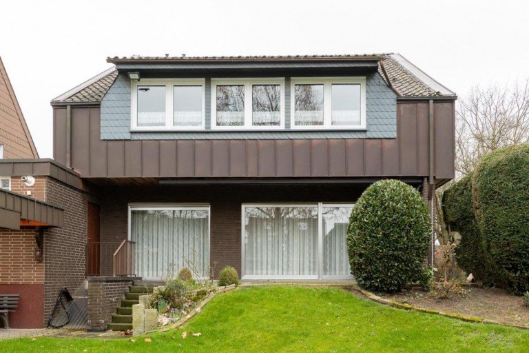 R�ckansicht Oberhausen Einfamilienhaus Freistehendes Traumhaus in Bestlage von Oberhausen