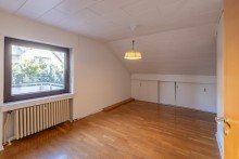 SZ OG gro�e Einheit Zweifamilienhaus in Bestlage von Dinslaken-Oberlohberg