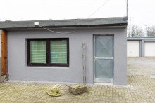 Nebengeb�ude Solide Kapitalanlage in Oberhausen-Alstaden mit 7% Rendite: vier Wohneinheiten mit Garagenhof