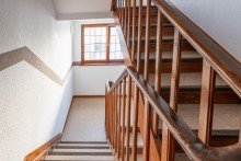Hausflur Gepflegtes Sechsfamilienhaus in Oberhausen Schwarze Heide