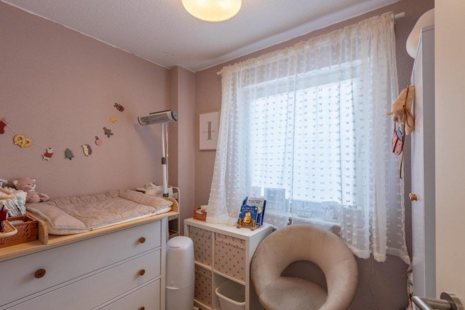 Kinderzimmer Obergeschoss Doppelhaush�lfte Oberhausen