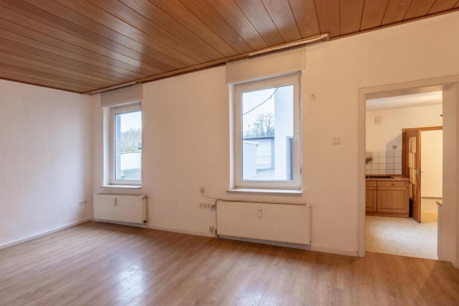 Hinterhaus links WZ EG Mehrfamilienhaus Oberhausen