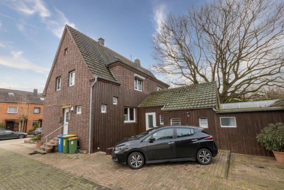 Haus au�en Doppelhaush�lfte Oberhausen