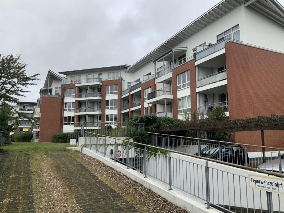 R�ckansicht Etagenwohnung Neuss
