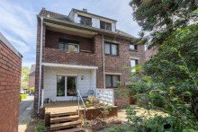 R�ckansicht Sanierungsbed�rftiges Zweifamilienhaus mit Traumgarten in OB-Sterkrade