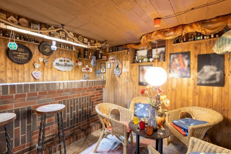 Kellerbar Doppelhaush�lfte Oberhausen