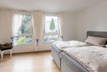 Schlafzimmer OG Alt-Marl: Exklusives Reihenendhaus mit Pool