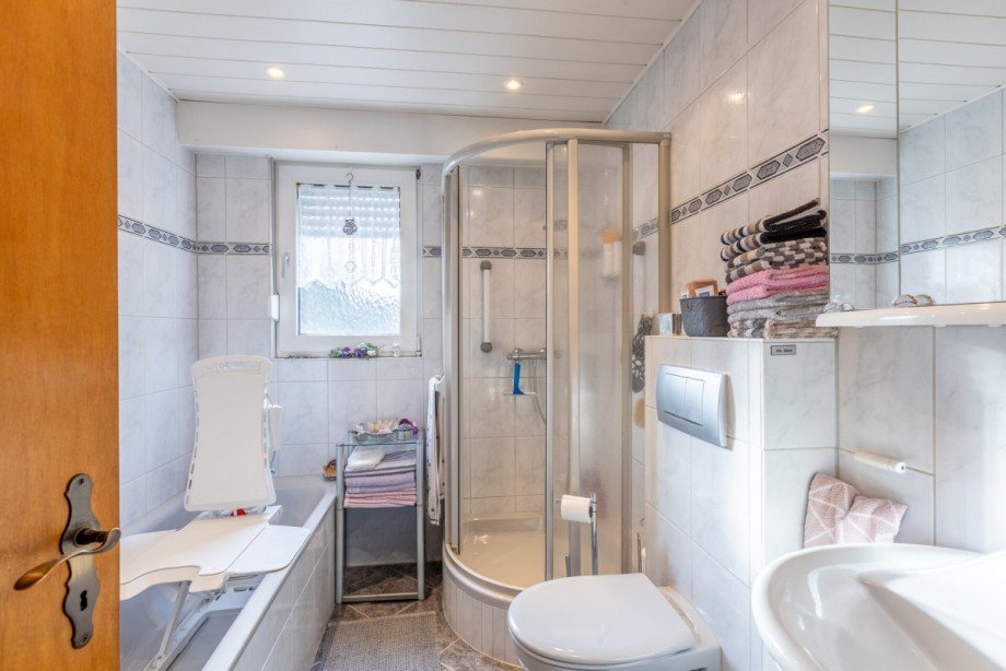 Bad EG Mehrfamilienhaus Oberhausen