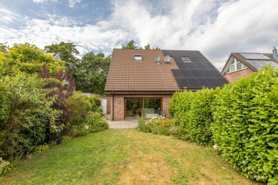 R�ckansicht Doppelhaush�lfte H�nxe