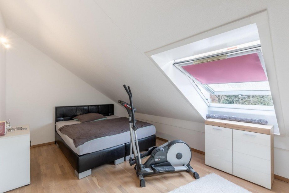 Zimmer DG Reihenendhaus Marl