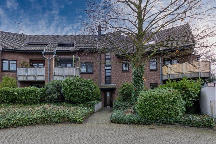 Haus au�en Dachgeschosswohnung Oberhausen