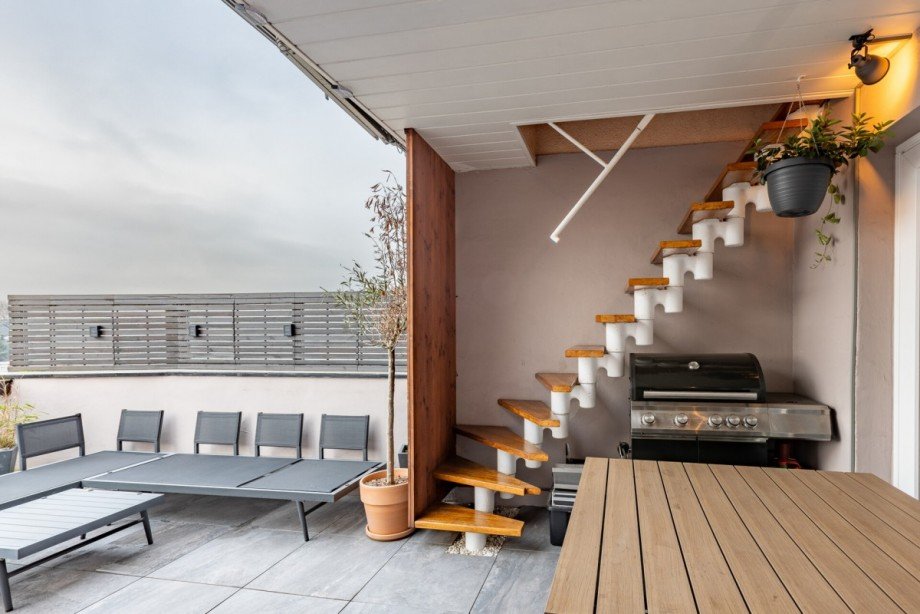 Treppe zum DG Maisonettewohnung Oberhausen