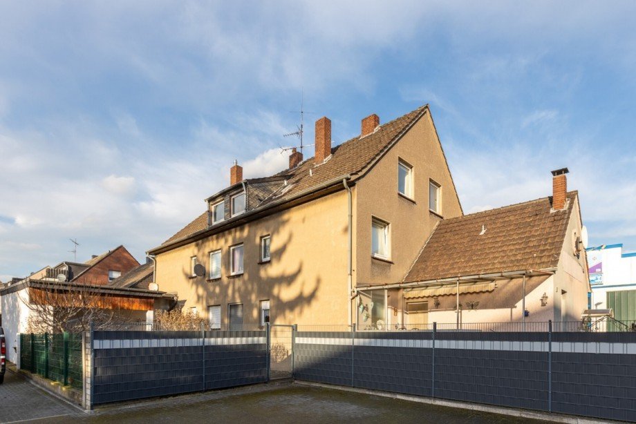 R�ckansicht Mehrfamilienhaus Oberhausen