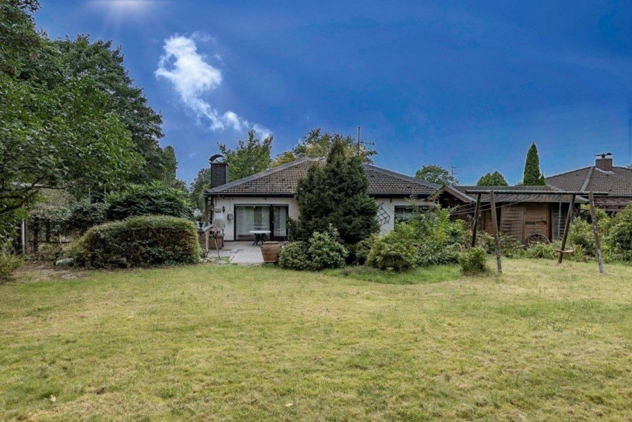 Haus R�ckansicht Garten Zweifamilienhaus Oberhausen
