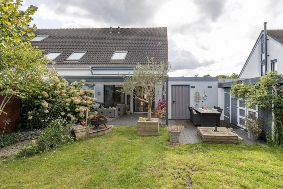 Garten Blick auf das Haus Reihenendhaus Dinslaken