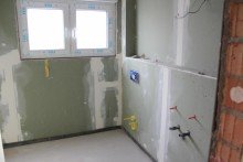 Badezimmer OG Doppelhaush�lfte in OB wartet auf Ihre Ideen!