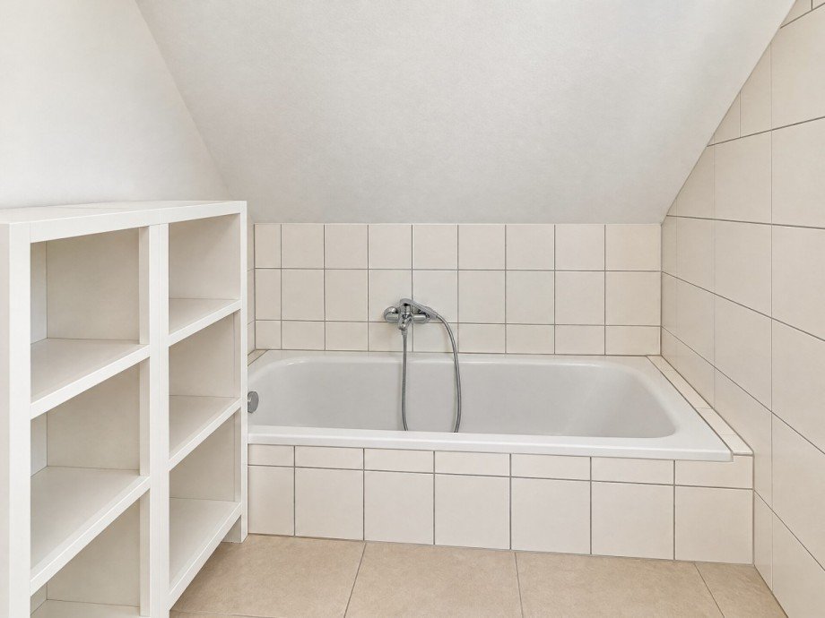 Wannenbad Dachgeschosswohnung Dinslaken