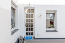 Eingang Wohnung EG Viele Nutzungsm�glichkeiten in OB-Alstaden: gro�es Dreifamilienhaus mit Garagenhof