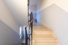 Treppenhaus 4,5-Raum ETW mit gro�em Balkon in OB-Buschhausen
