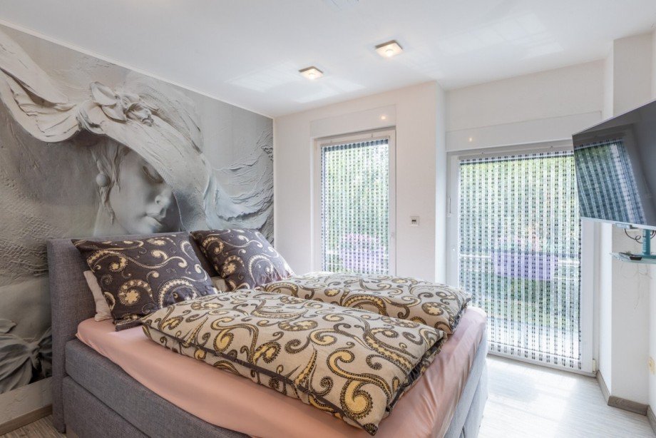 Schlafzimmer Doppelhaush�lfte Oberhausen