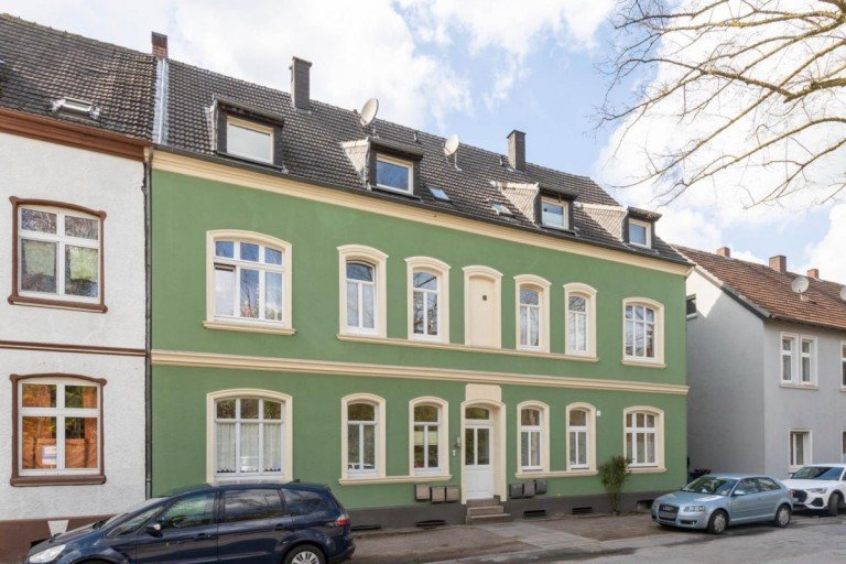 Stra�enansicht Dorsten Etagenwohnung Hervest: Sch�ne 3,5 Zimmer-Wohnung mit Charme