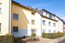 Vorderansicht 4,5-Raum ETW mit gro�em Balkon in OB-Buschhausen