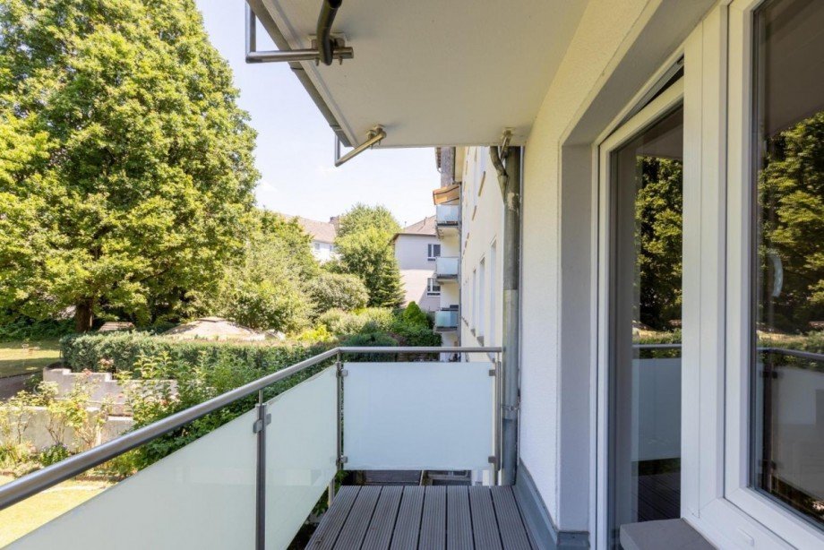 Balkon R�ckansicht Etagenwohnung Essen